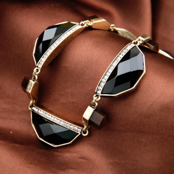 Statement Necklace - Picture 3 of 5